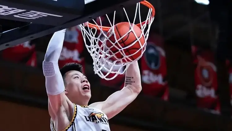 开云体育入口-包含魔术轻取深圳队，张镇麟关键制胜的词条