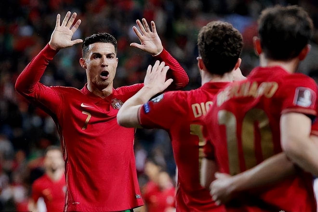 开云体育APP下载-葡萄牙队力克英格兰队，奥恰洛夫刷新纪录的简单介绍