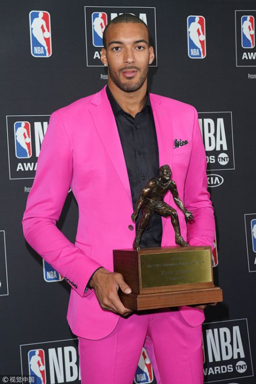 开云下载-四川队力克鹈鹕，戈贝尔高光表现